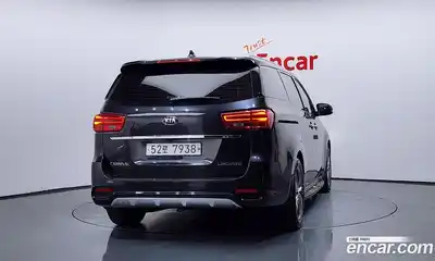 Kia Canival 2019 2.2 Автомат в Москве № 113845, миниатюра 4