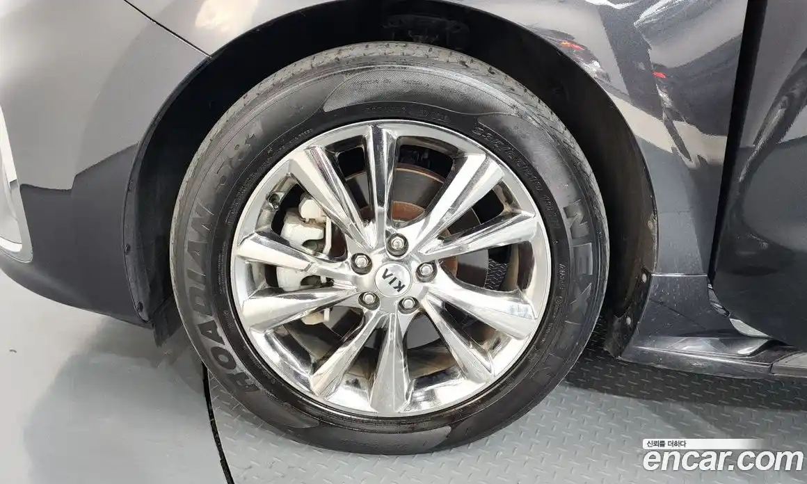 Kia Canival 2019 2.2 Автомат в Москве № 113845, фото 5