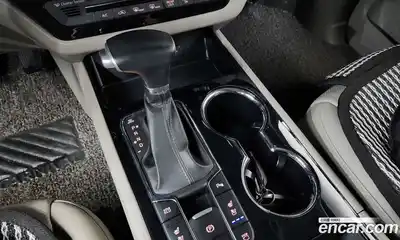 Kia Canival 2019 2.2 Автомат в Москве № 113845, миниатюра 9