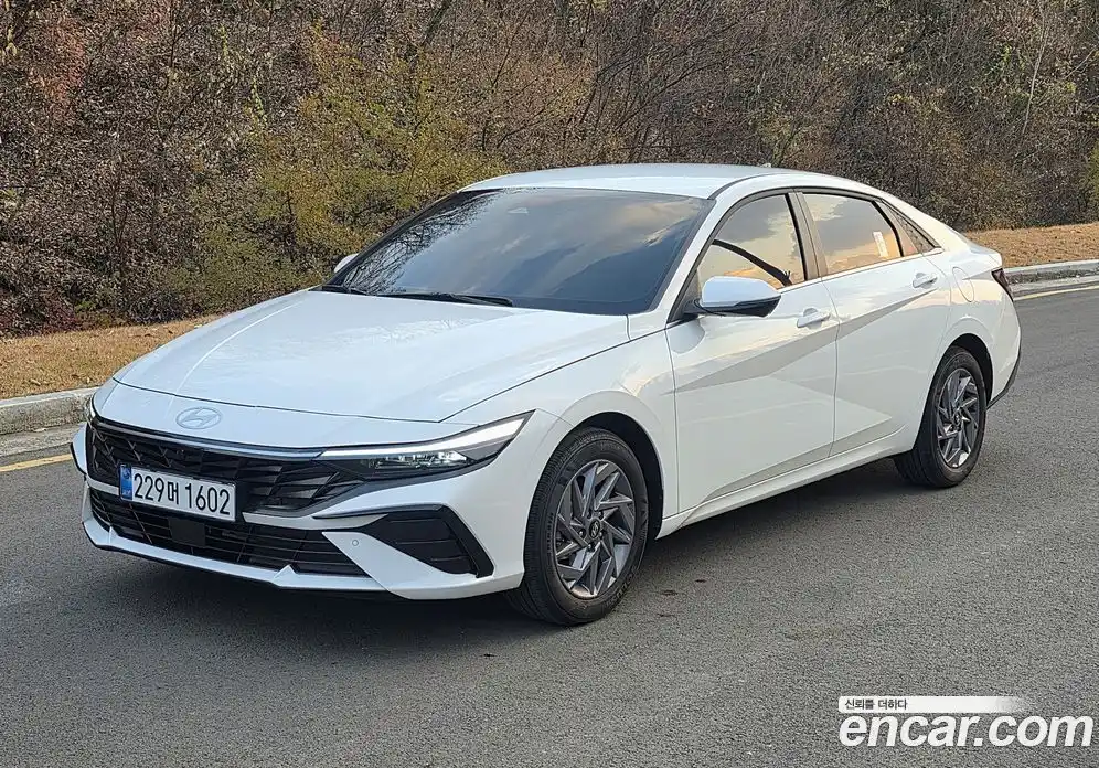 Hyundai Avante 2025 1.6 Автомат в Москве № 119340, фото 3