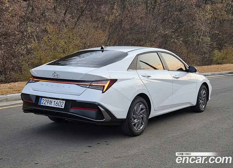 Hyundai Avante 2025 1.6 Автомат в Москве № 119340, фото 6