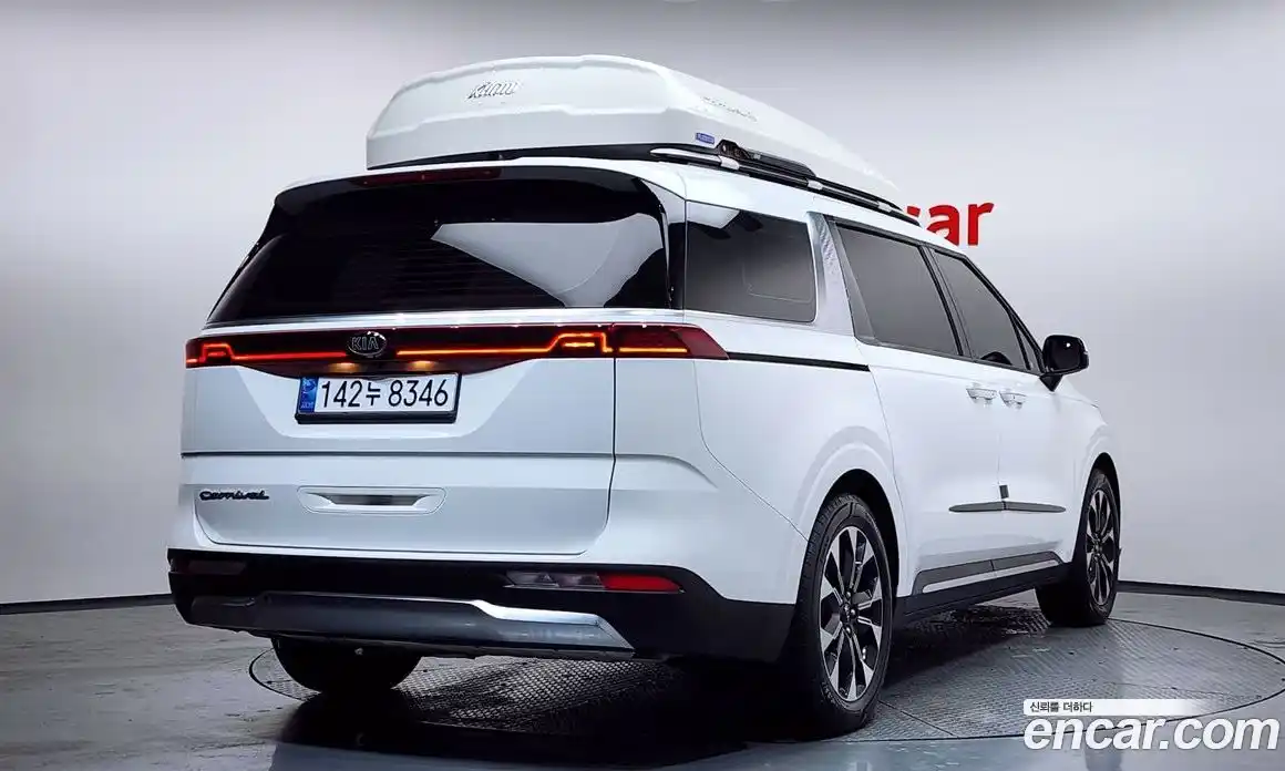 Kia Canival 2021 2.2 Автомат в Москве № 121300, фото 2