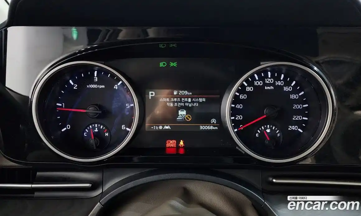 Kia Canival 2021 2.2 Автомат в Москве № 121300, фото 8