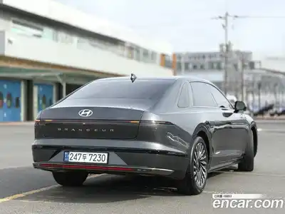 Hyundai Grandeur 2023 1.6 Автомат в Москве № 123255, миниатюра 2