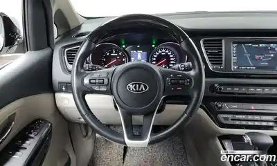 Kia Canival 2019 2.2 Автомат в Москве № 123876, миниатюра 8