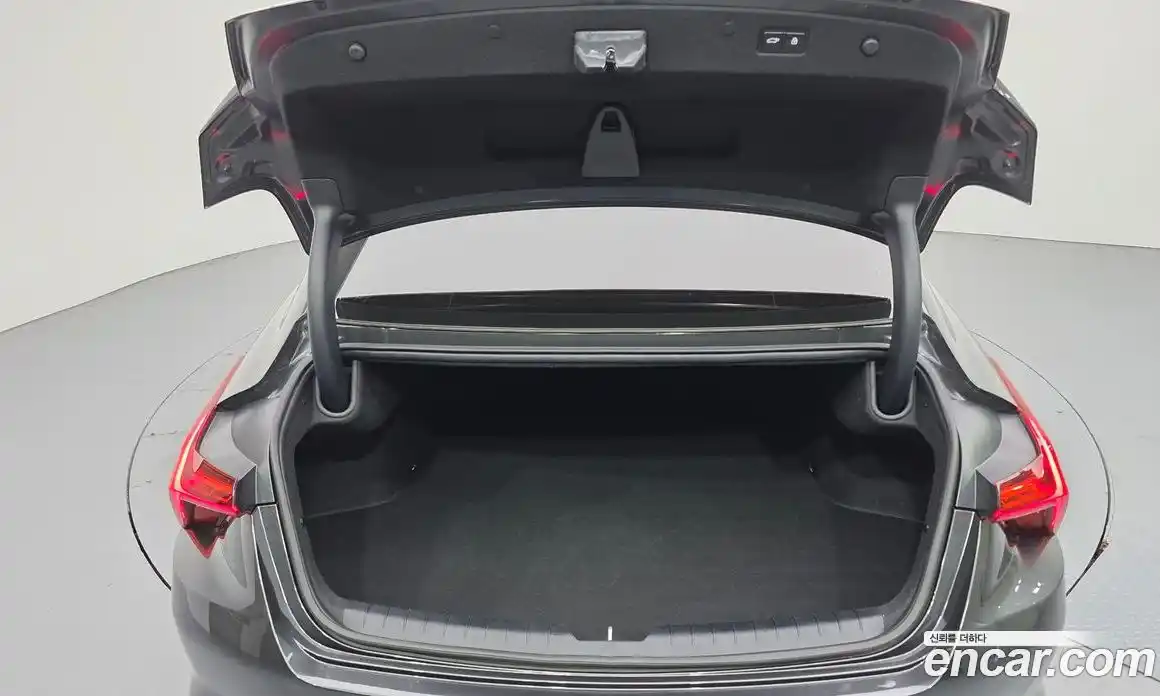 Kia K8 2023 1.6 Автомат в Москве № 132413, фото 3