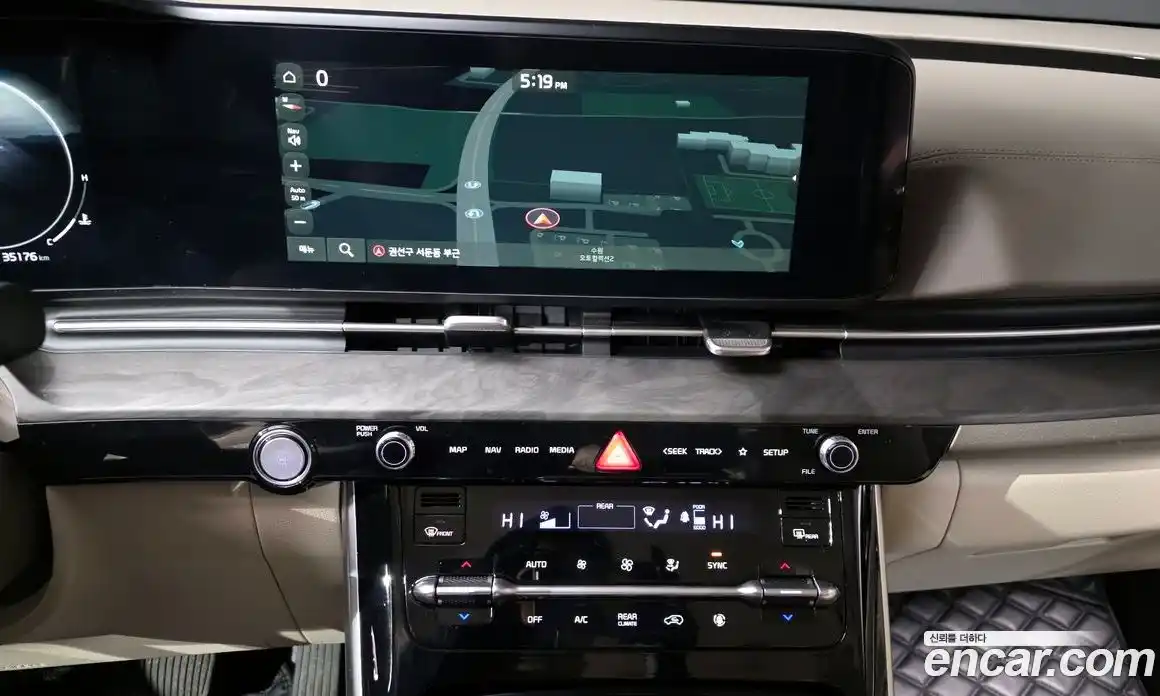 Kia Canival 2023 3.5 Автомат в Москве № 133100, фото 16