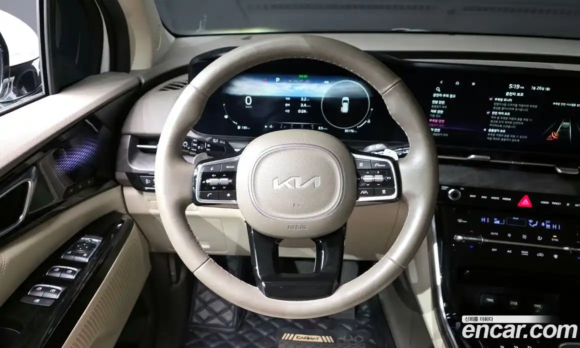 Kia Canival 2023 3.5 Автомат в Москве № 133100, фото 8