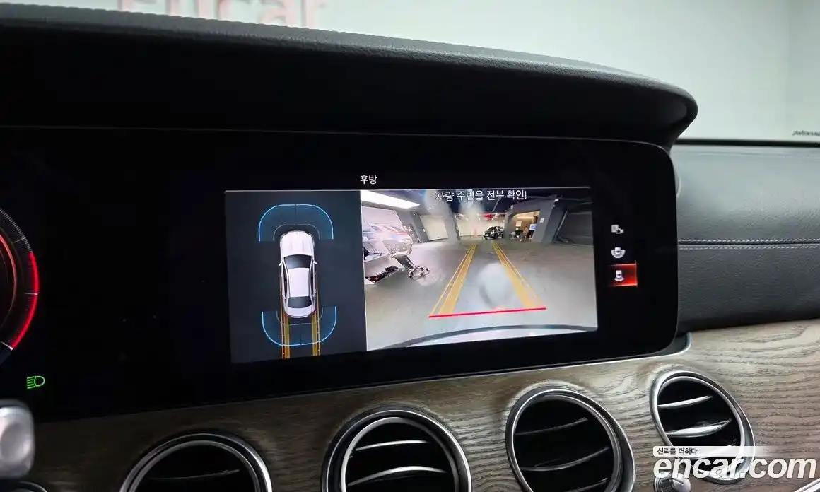 Mercedes-Benz E-Class 2021 2.0 Автомат в Москве № 150782, фото 12