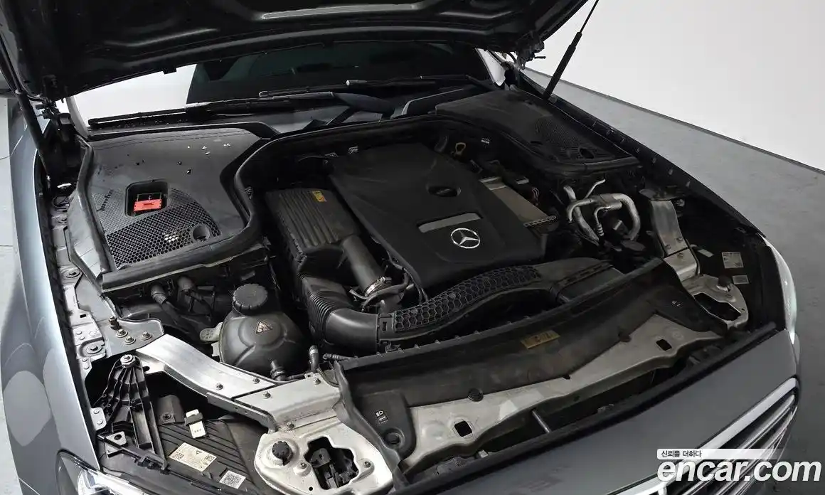 Mercedes-Benz E-Class 2021 2.0 Автомат в Москве № 150782, фото 5