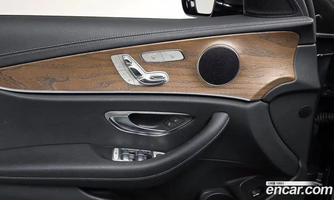 Mercedes-Benz E-Class 2021 2.0 Автомат в Москве № 150782, фото 6