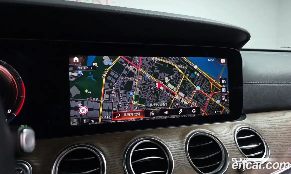 Mercedes-Benz E-Class 2021 2.0 Автомат в Москве № 150782, фото 10