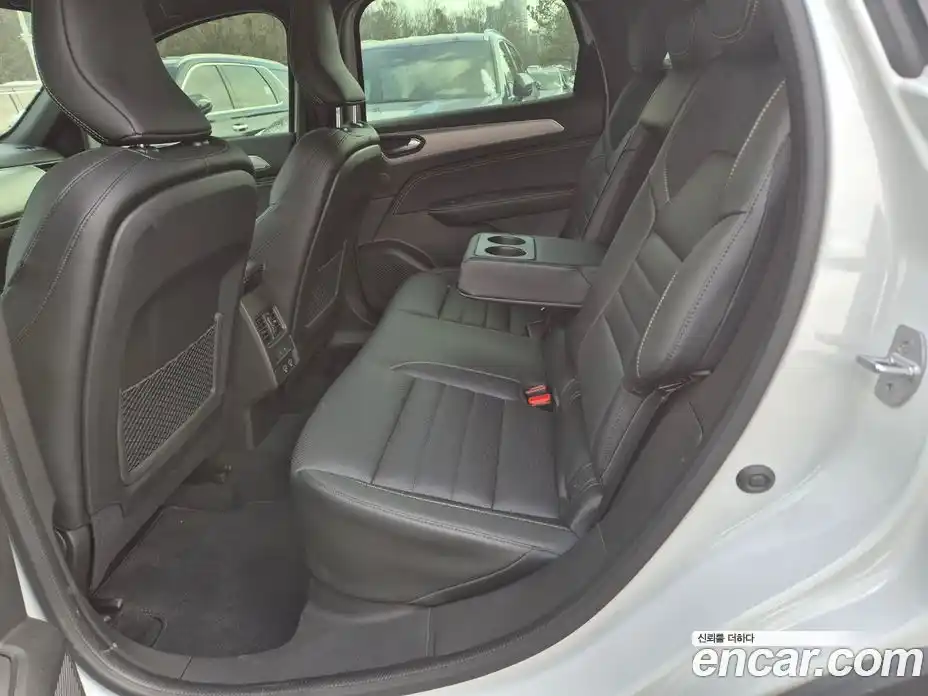 Renault XM3 2024 1.3 Автомат в Москве № 152049, фото 11