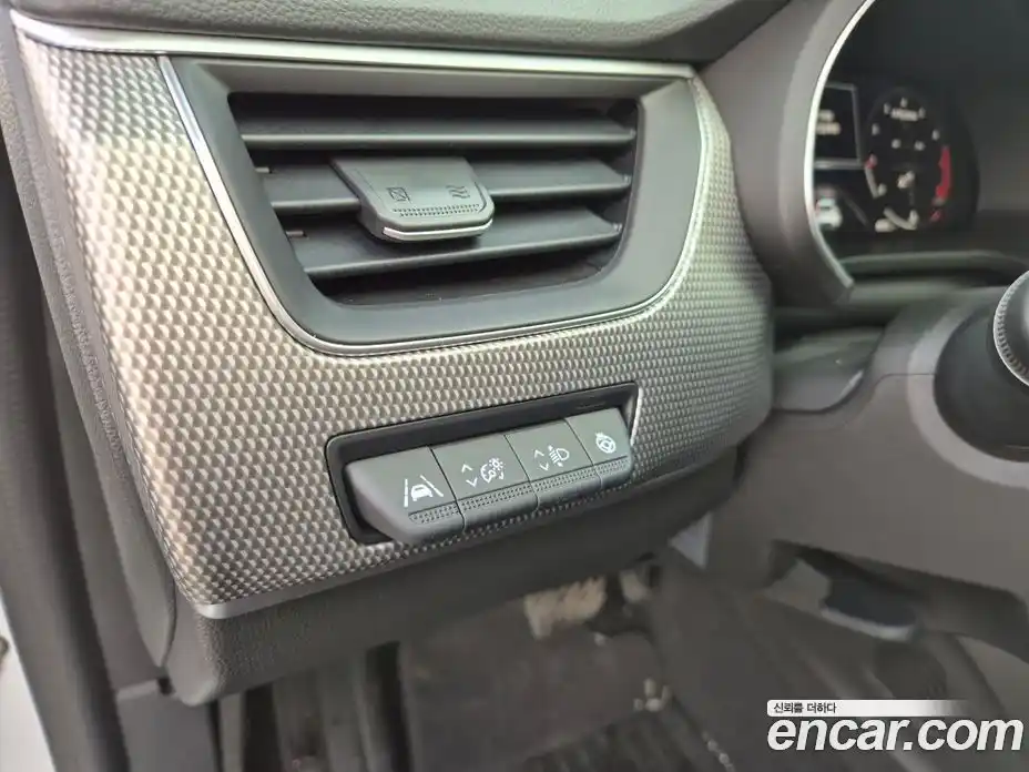 Renault XM3 2024 1.3 Автомат в Москве № 152049, фото 9