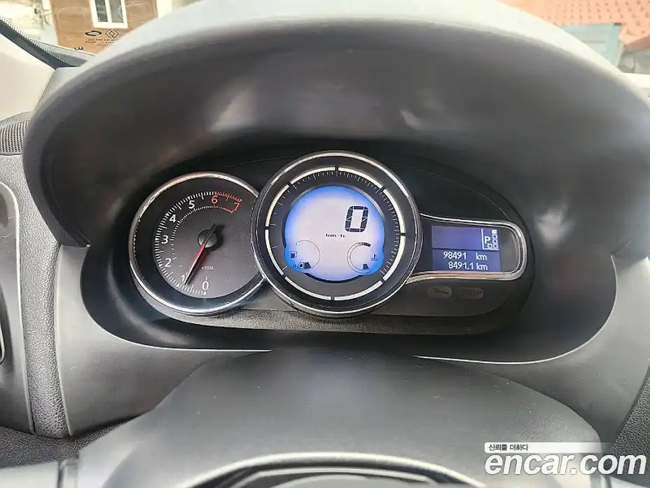 Renault SM3 2015 1.6 Автомат в Москве № 152795, фото 6