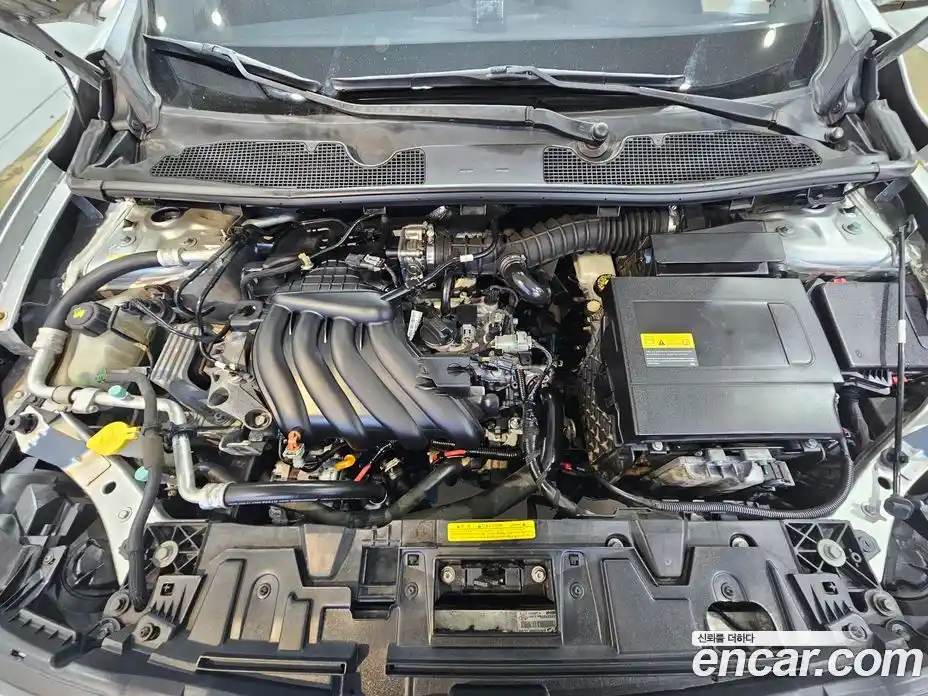 Renault SM3 2014 1.6 Автомат в Москве № 152888, фото 17