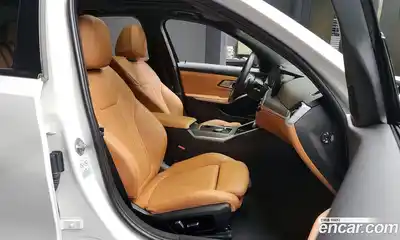 BMW 3-Series 2023 2.0 Автомат в Москве № 154194, миниатюра 5