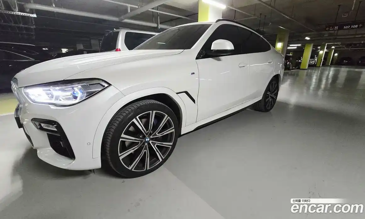 BMW X6 2021 3.0 Автомат в Москве № 159186, фото 1