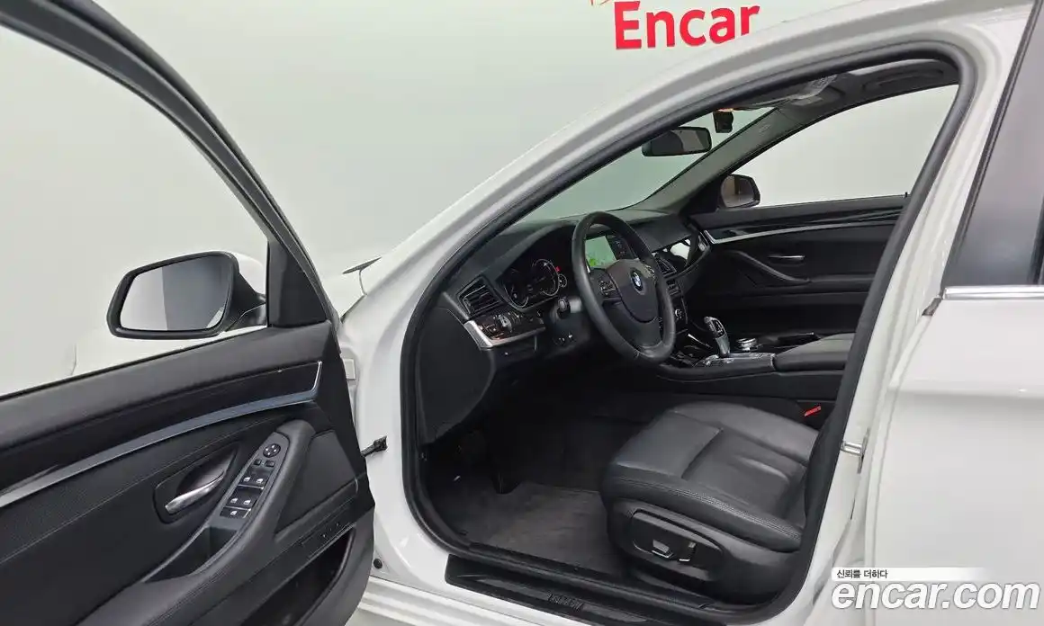 BMW 5-Series 2014 2.0 Автомат в Москве № 159236, фото 13