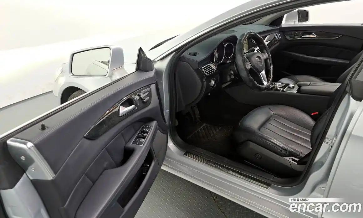Mercedes-Benz CLS-Class 2012 3.5 Автомат в Москве № 161605, фото 10