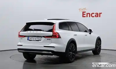 Volvo V60, 2024