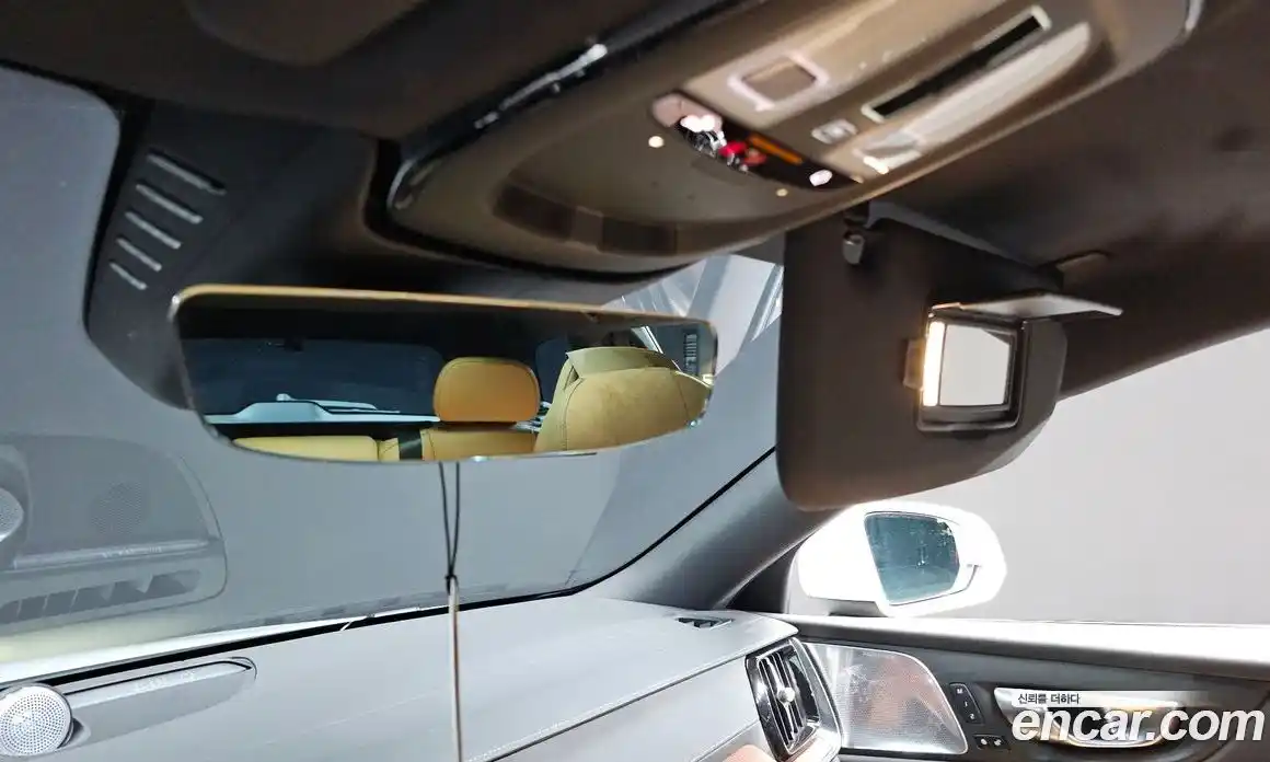 Volvo V60 2024 2.0 Автомат в Москве № 164283, фото 17