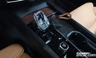 Volvo V60 2024 2.0 Автомат в Москве № 164283, миниатюра 3