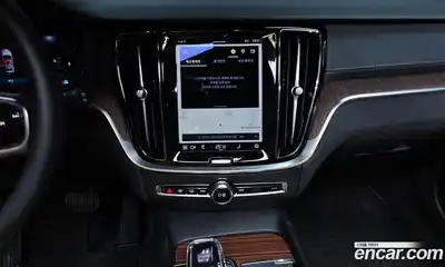 Volvo V60 2024 2.0 Автомат в Москве № 164283, миниатюра 5