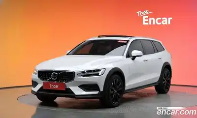 Volvo V60 2024 2.0 Автомат в Москве № 164283, миниатюра 7