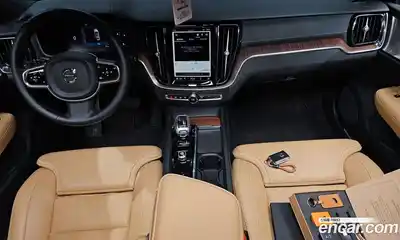 Volvo V60 2024 2.0 Автомат в Москве № 164283, миниатюра 9
