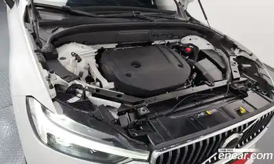 Volvo XC60 2024 2.0 Автомат в Москве № 164475, миниатюра 3