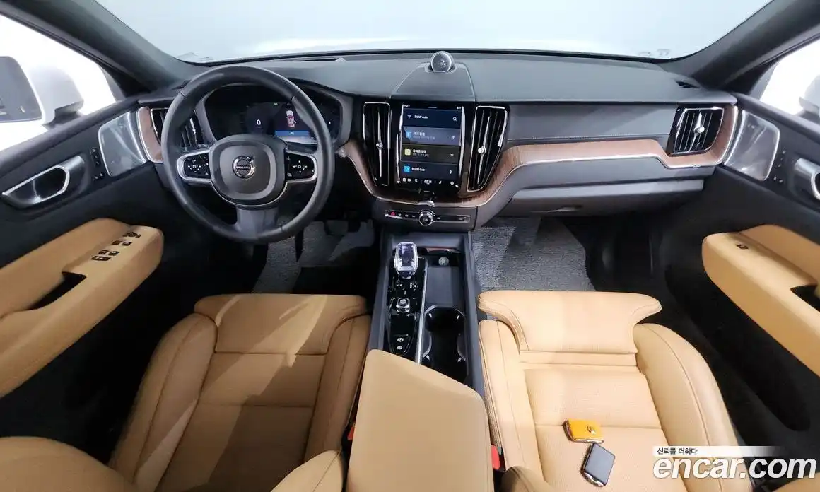 Volvo XC60 2024 2.0 Автомат в Москве № 164475, фото 5