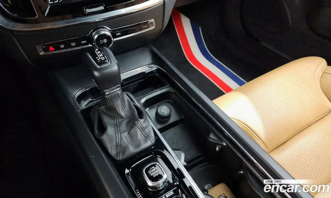 Volvo S60 2020 2.0 Автомат в Москве № 164706, фото 4