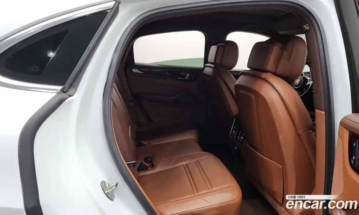 Porsche Cayenne 2022 3.0 Автомат в Москве № 165303, фото 14