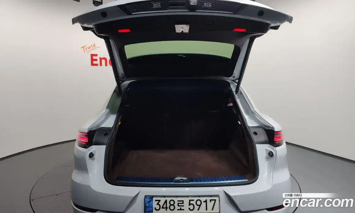 Porsche Cayenne 2022 3.0 Автомат в Москве № 165303, фото 5