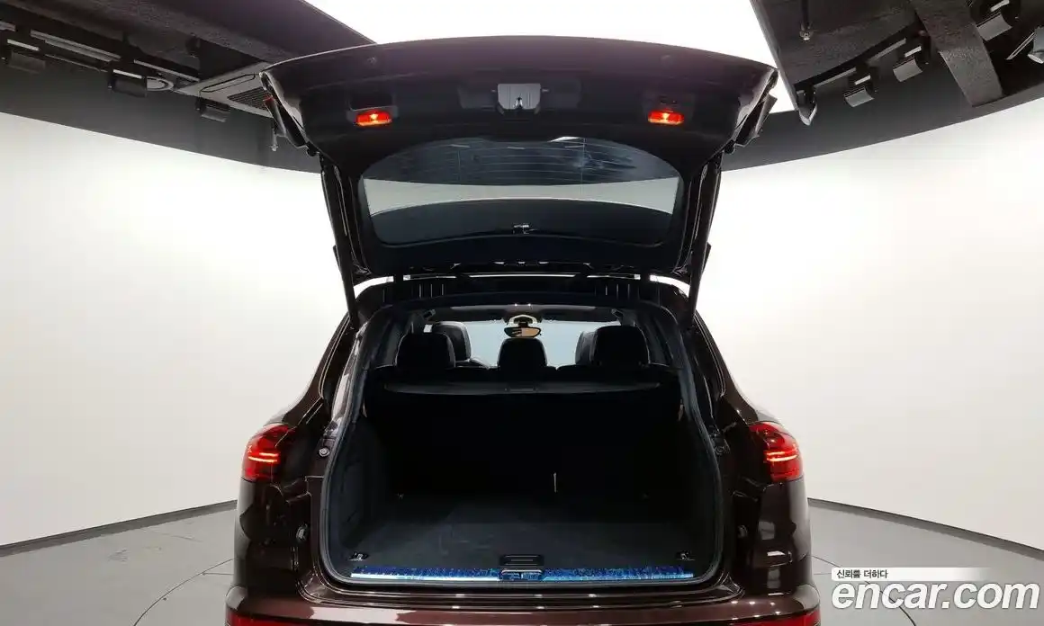 Porsche Cayenne 2016 3.0 Автомат в Москве № 165635, фото 13