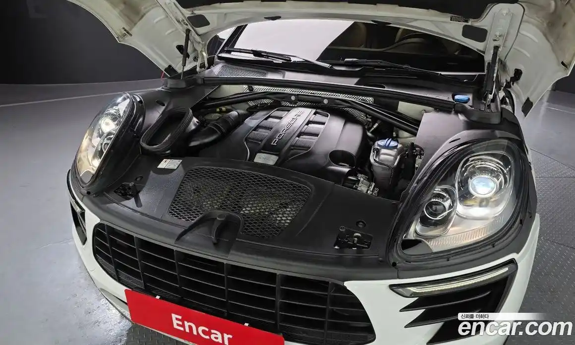 Porsche Macan 2017 3.0 Автомат в Москве № 165676, фото 6