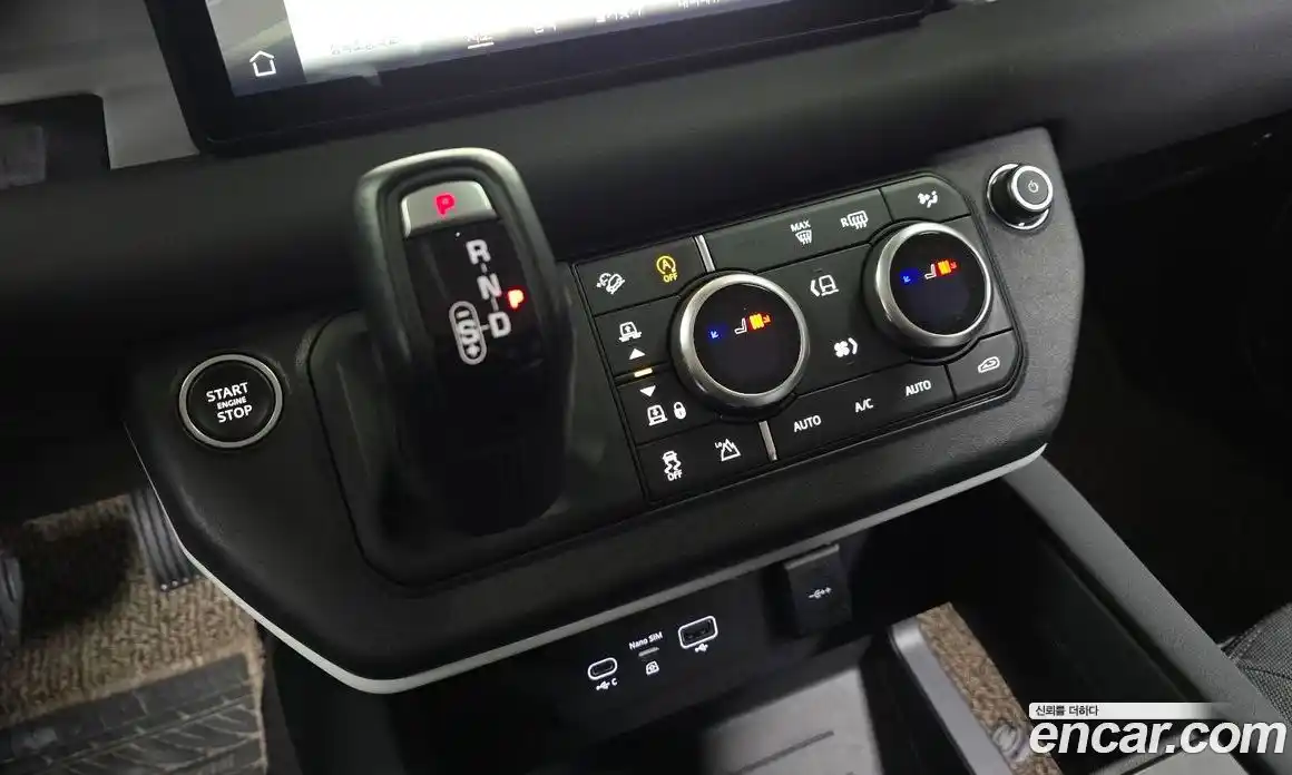 Land Rover Defender 2020 2.0 Автомат в Москве № 166189, фото 13