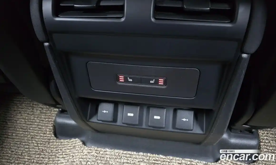 Land Rover Defender 2020 2.0 Автомат в Москве № 166189, фото 16