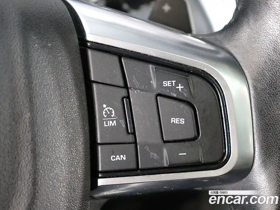 Land Rover Discovery Sport 2017 2.0 Автомат в Москве № 166863, фото 13