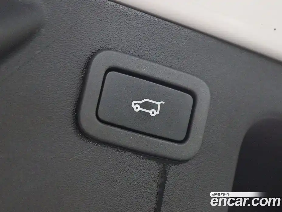 Land Rover Discovery Sport 2017 2.0 Автомат в Москве № 166863, фото 6