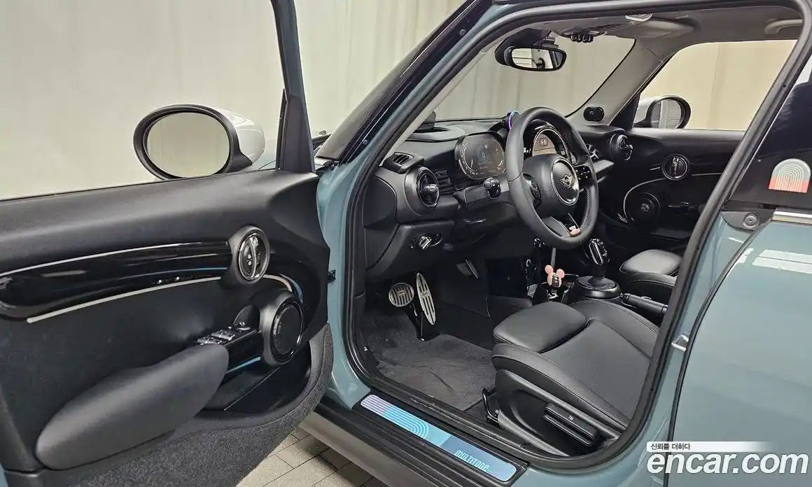 Mini Cooper 2023 2.0 Автомат в Москве № 167011, фото 17