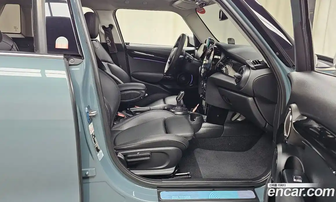 Mini Cooper 2023 2.0 Автомат в Москве № 167011, фото 18