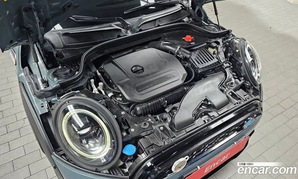 Mini Cooper 2023 2.0 Автомат в Москве № 167011, фото 19