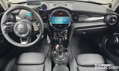 Mini Cooper 2023 2.0 Автомат в Москве № 167011, миниатюра 4