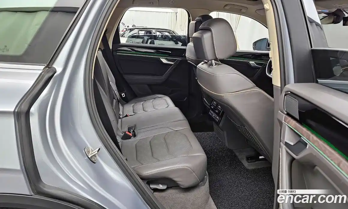 Volkswagen Touareg 2021 3.0 Автомат в Москве № 168856, фото 5