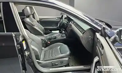 Volkswagen Arteon 2019 2.0 Автомат в Москве № 168935, миниатюра 11