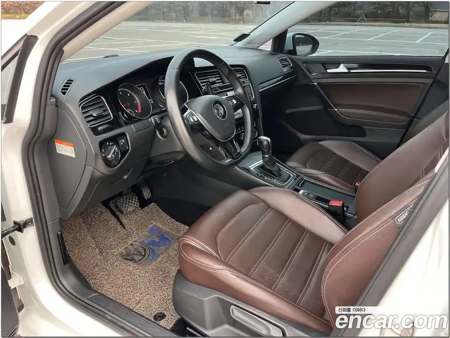 Volkswagen Golf 2014 1.6 Автомат в Москве № 169243, фото 11