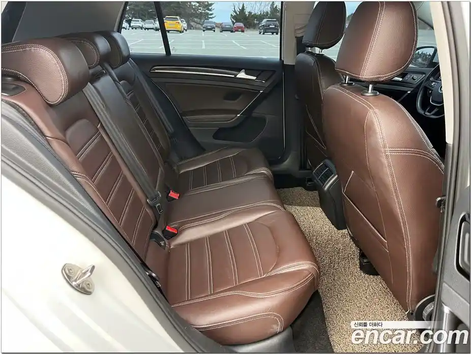 Volkswagen Golf 2014 1.6 Автомат в Москве № 169243, фото 15