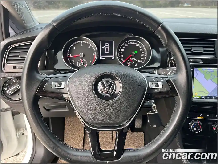 Volkswagen Golf 2014 1.6 Автомат в Москве № 169243, фото 16